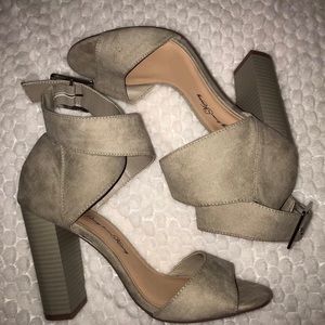 Penny loves Kenny wrap around heels